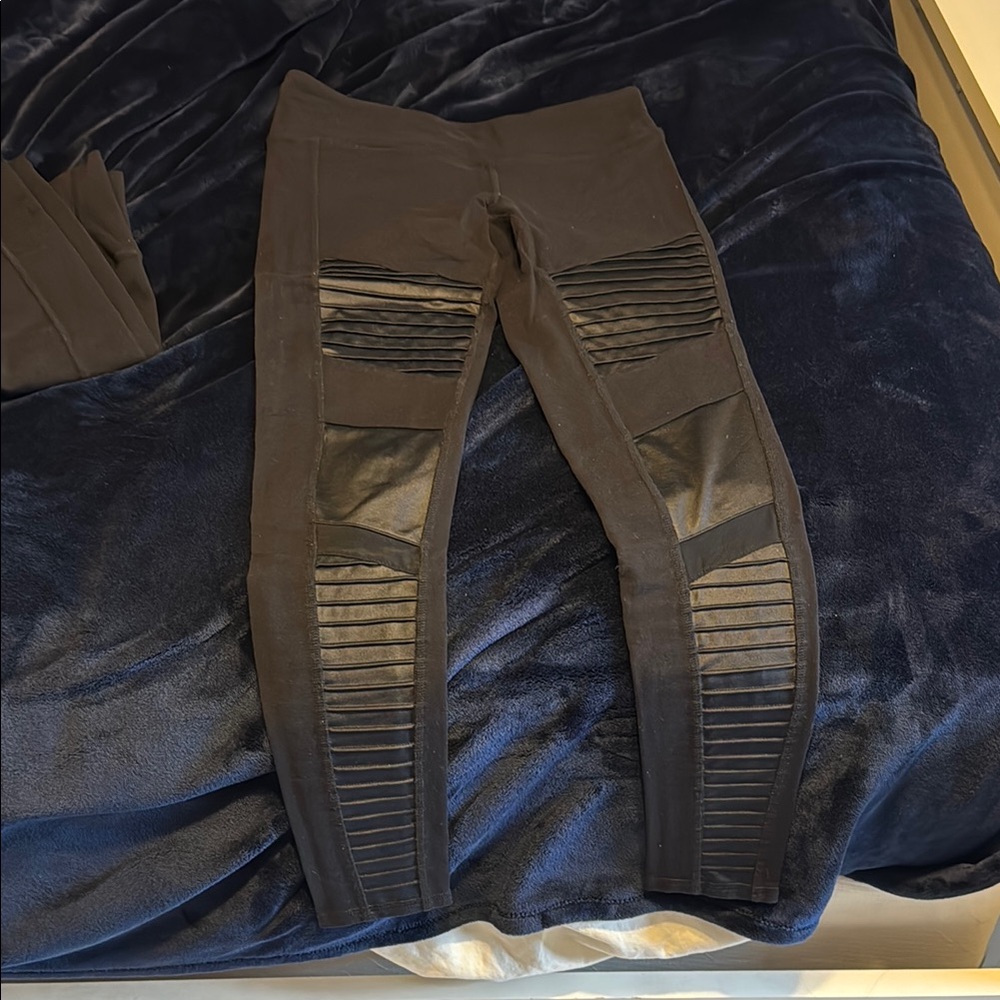 Alo mid rise moto leggings high